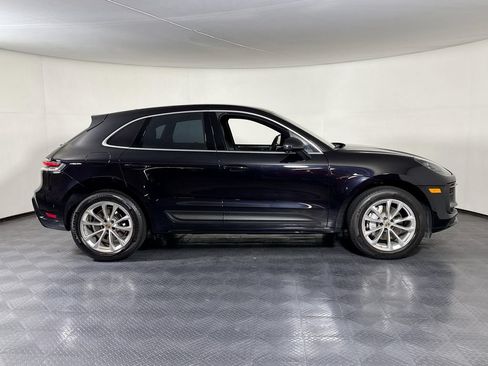 Certified 2024 Porsche Macan AWD/4WD image 8
