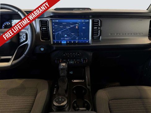 Used 2022 Ford Bronco Outer Banks AWD/4WD image 24