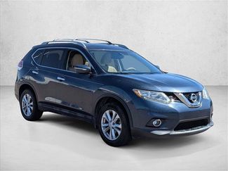 Used 2015 Nissan Rogue SV w/ SV Premium Package FWD video 3