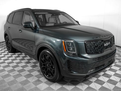 Used 2022 Kia Telluride SX w/ Nightfall Edition Package AWD/4WD image 2