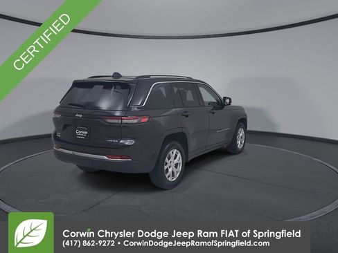 Certified 2023 Jeep Grand Cherokee Limited w/ Trailer Tow Prep Group (B) image 14