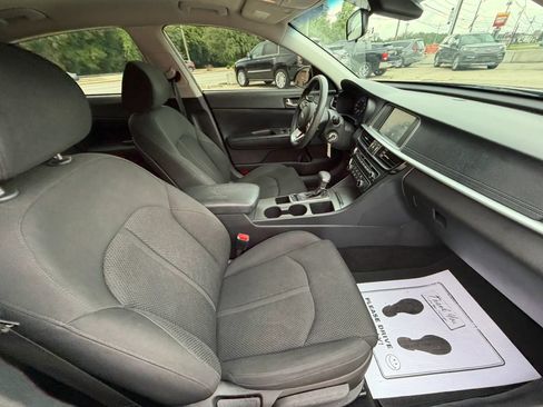 Used 2020 Kia Optima LX FWD image 11