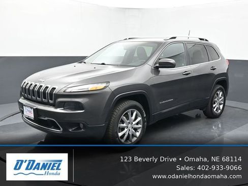 Used 2018 Jeep Cherokee Limited image 1
