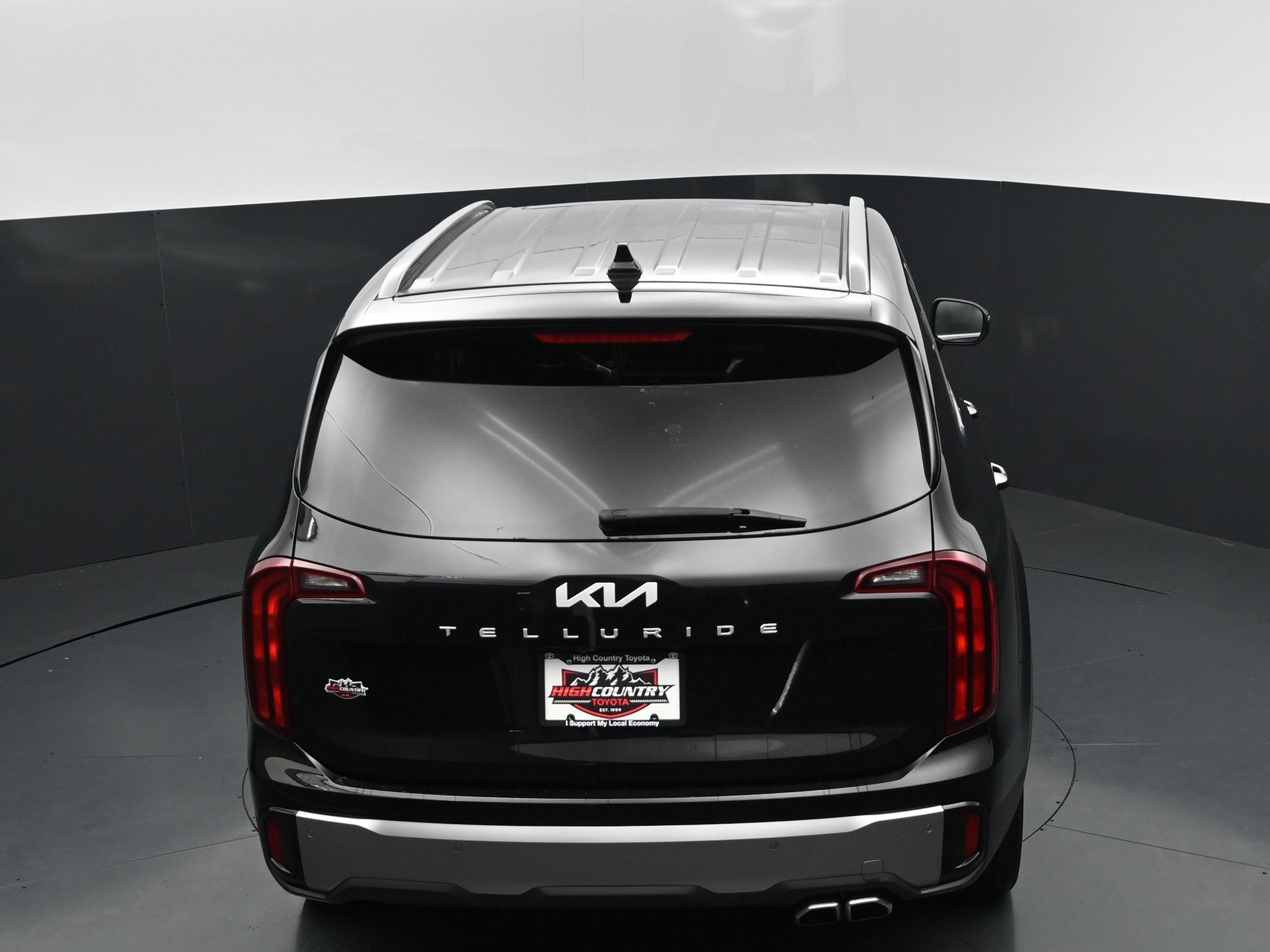 Used 2025 Kia Telluride S FWD image 30