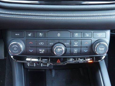 Used 2024 Dodge Durango SRT image 25