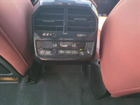 Used 2024 BMW iX xDrive50 w/ Sport Package AWD/4WD image 17