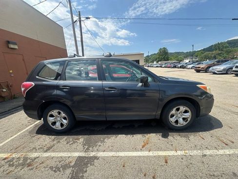 Used 2014 Subaru Forester 2.5i w/ Popular Package #1 AWD/4WD image 4