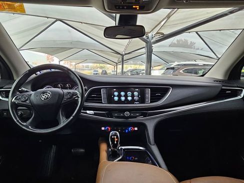 Used 2019 Buick Enclave Premium w/ LPO, Luxury Package image 11