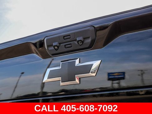 Used 2024 Chevrolet Silverado 2500 High Country w/ High Country Premium Package AWD/4WD image 18