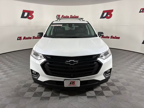 Used 2020 Chevrolet Traverse LT w/ LT Premium Package image 9