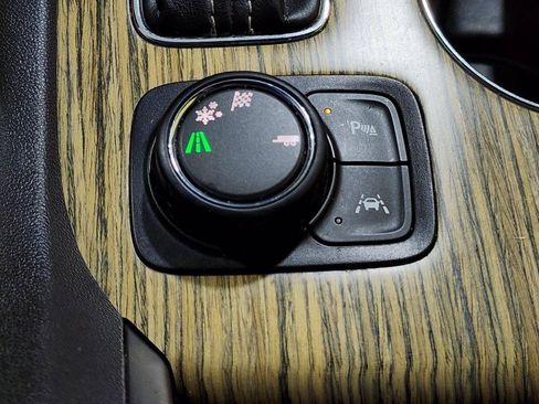 Used 2017 GMC Acadia Denali FWD image 26