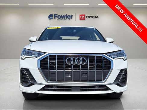 Used 2025 Audi Q3 2.0T Premium AWD/4WD image 2