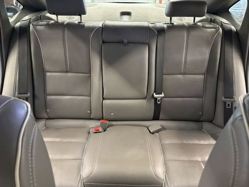 Used 2018 Chevrolet Impala Premier FWD image 27