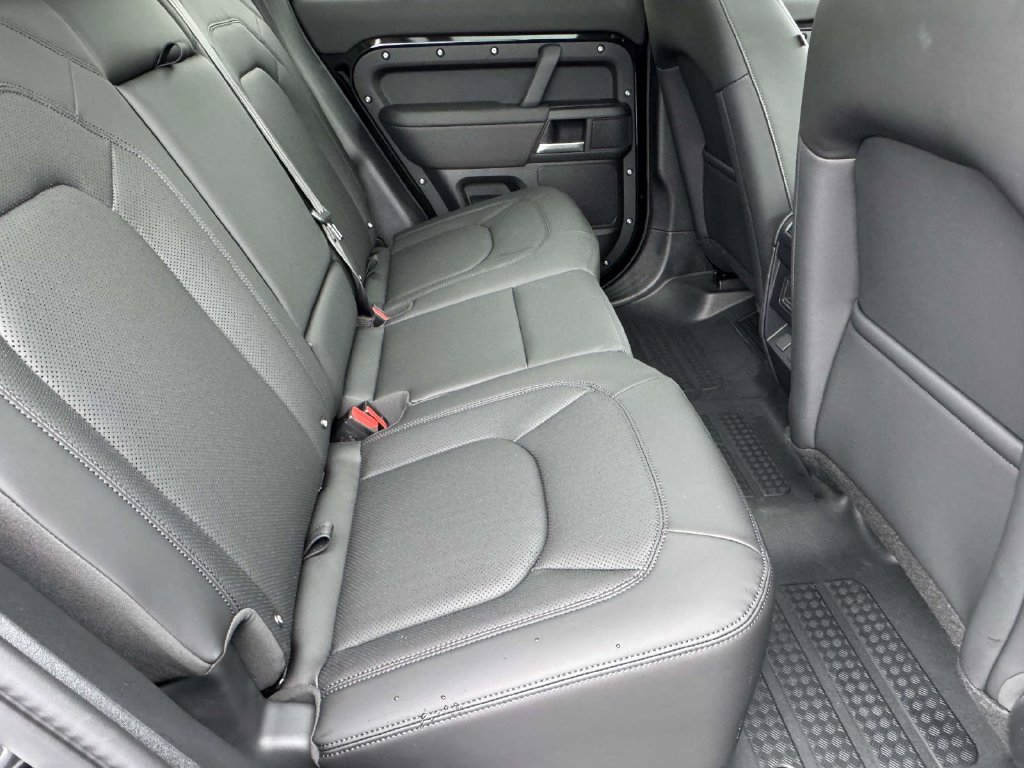 New 2026 Land Rover Defender 110 S AWD/4WD image 13