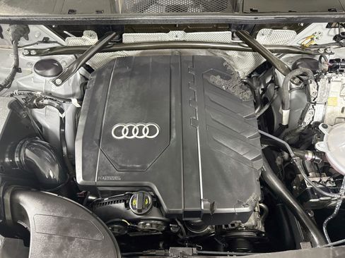 Used 2025 Audi Q5 2.0T Premium AWD/4WD image 39