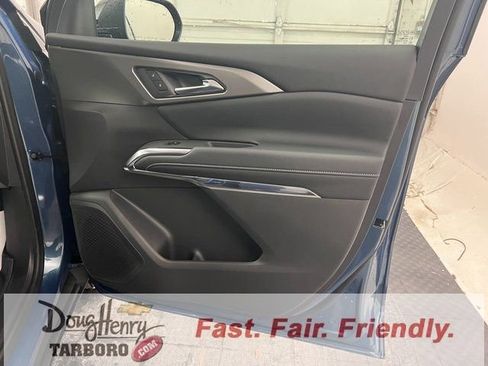 New 2026 Chevrolet Traverse LT w/ Driver Confidence Package FWD image 44