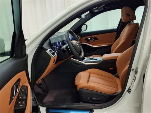 Used 2025 BMW 330i xDrive Sedan w/ Premium Package image 53