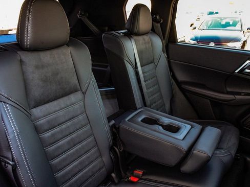 New 2026 Mitsubishi Outlander SE image 40