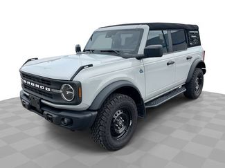 Used 2023 Ford Bronco Black Diamond AWD/4WD video 1