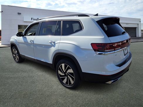 New 2026 Volkswagen Atlas SE FWD image 4