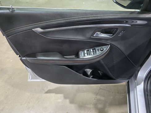 Used 2016 Chevrolet Impala LT w/ Convenience Package FWD image 23