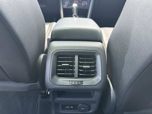 Used 2019 Volkswagen Tiguan SEL AWD/4WD image 14