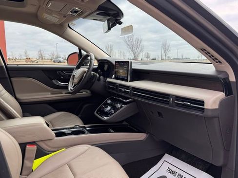 Used 2021 Lincoln Corsair Reserve w/ Elements Package image 23