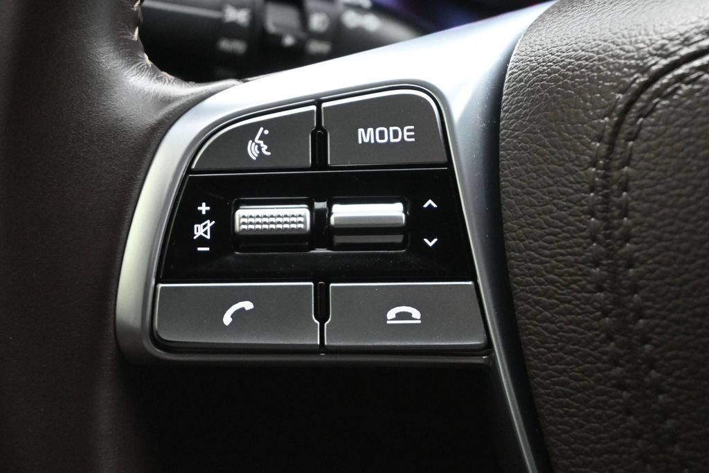 Used 2022 Kia Telluride SX w/ Towing Package FWD image 9