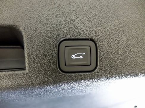 New 2026 Chevrolet Traverse RS w/ LPO, Floor Liner Package image 25