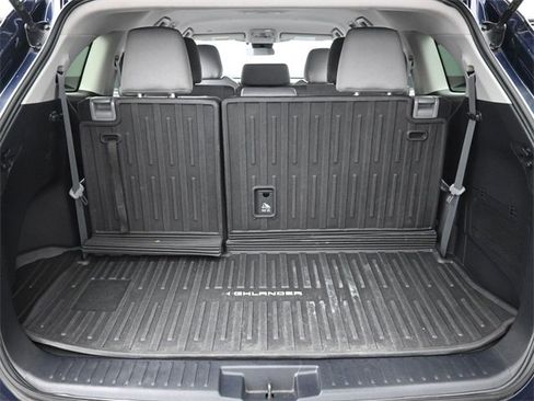 Used 2020 Toyota Highlander L image 38