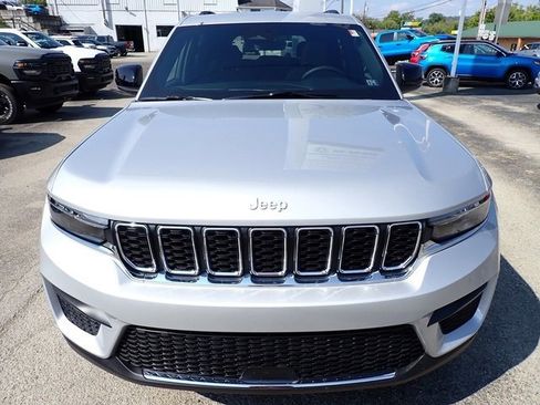 New 2025 Jeep Grand Cherokee Laredo X image 10
