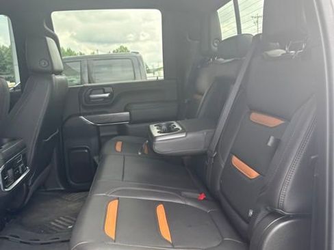 Used 2020 GMC Sierra 2500 AT4 w/ AT4 Premium Package AWD/4WD image 8