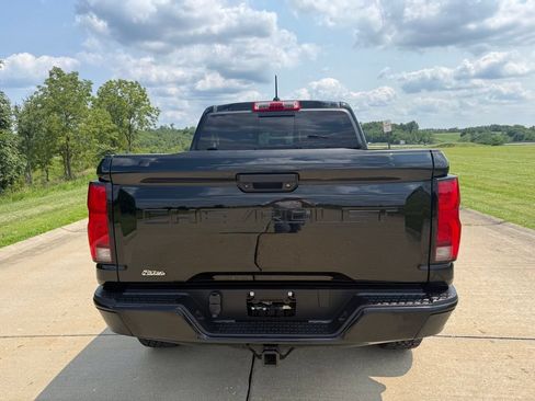 Used 2024 Chevrolet Colorado ZR2 AWD/4WD image 5