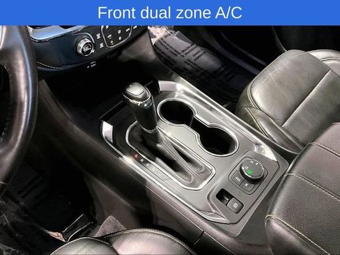 Used 2020 Chevrolet Traverse RS AWD/4WD image 19