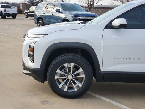 New 2026 Chevrolet Equinox LT image 5