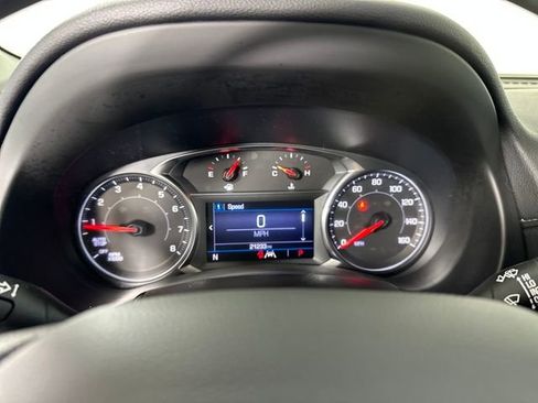 Used 2023 GMC Terrain SLE w/ Driver Convenience Package image 17