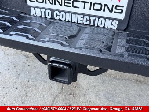 Used 2019 Toyota Tacoma TRD Sport w/ Technology Package RWD image 32