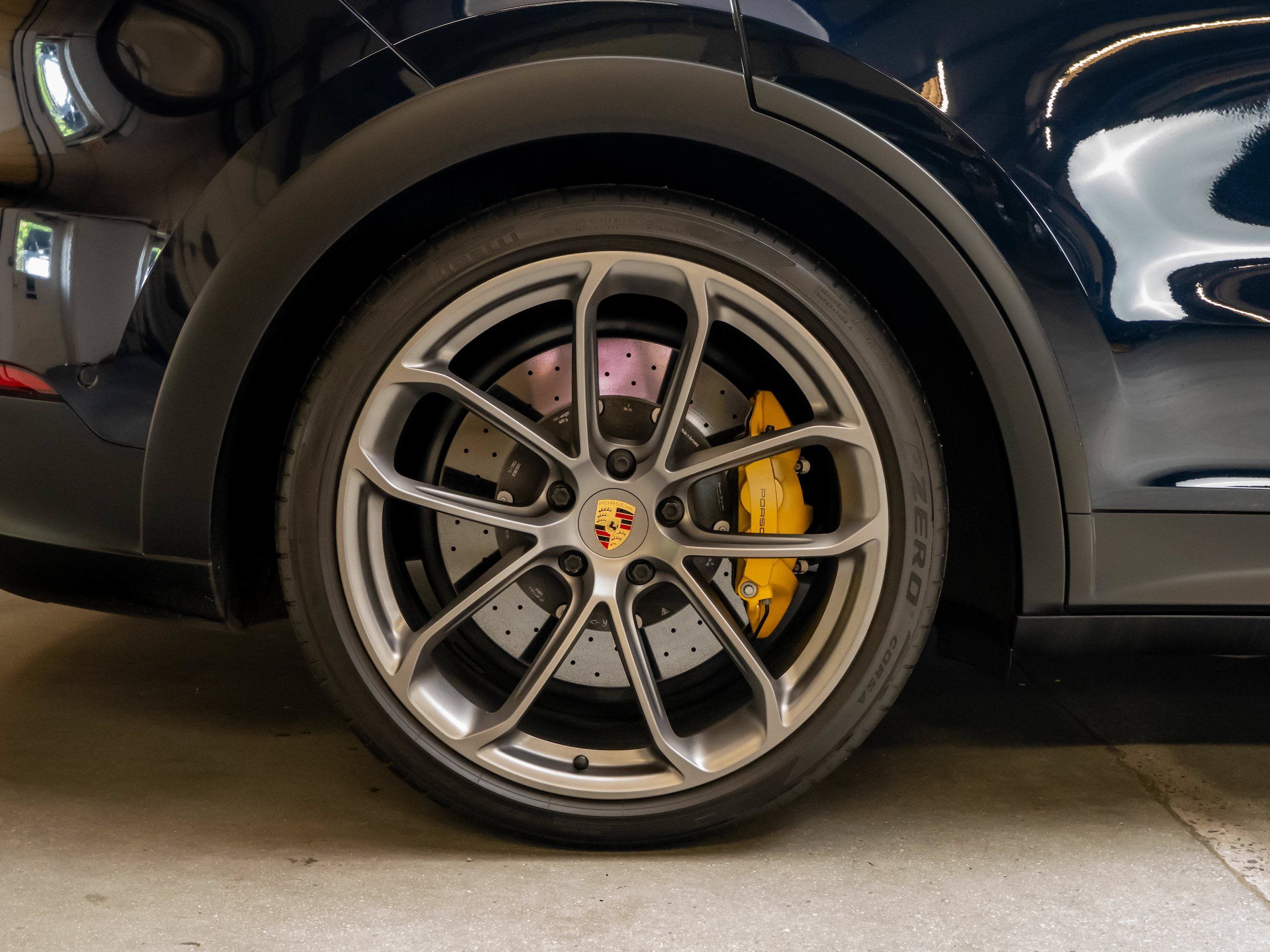 Used 2022 Porsche Cayenne Turbo GT AWD/4WD image 18
