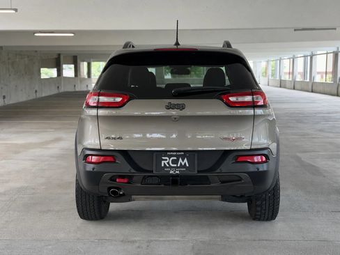 Used 2018 Jeep Cherokee Trailhawk w/ Trailer Tow Group AWD/4WD image 6