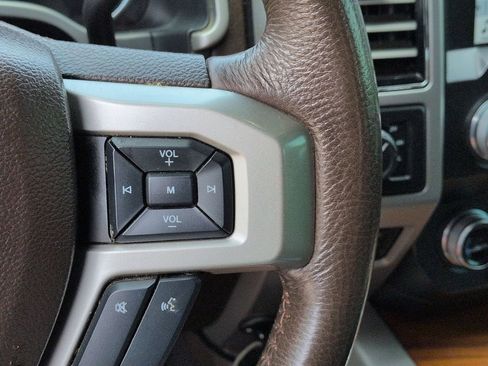Used 2019 Ford F250 King Ranch w/ King Ranch Ultimate Package AWD/4WD image 13