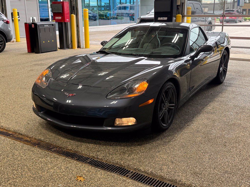 Used 2009 Chevrolet Corvette Coupe w/ Preferred Equipment Group RWD image 1