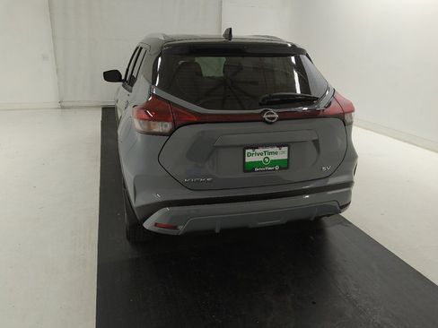 Used 2023 Nissan Kicks SV FWD image 6