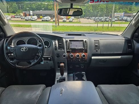 Used 2012 Toyota Tundra Limited w/ Platinum Pkg AWD/4WD image 3