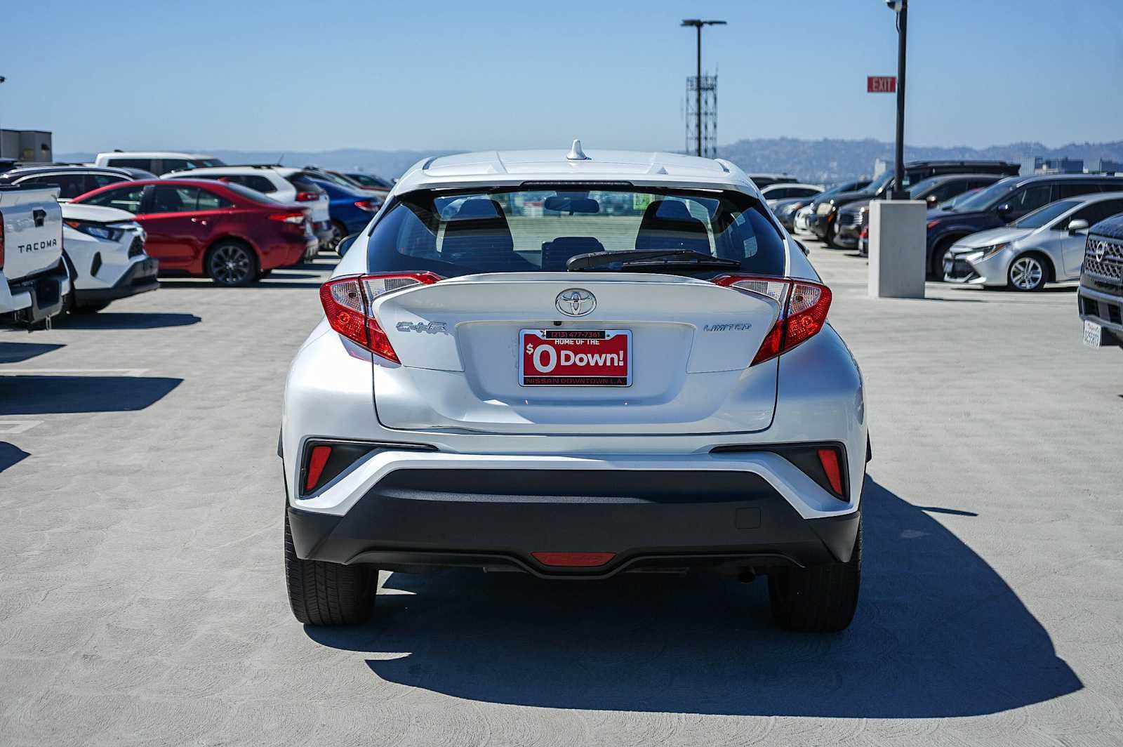 Used 2022 Toyota C-HR Limited FWD image 7