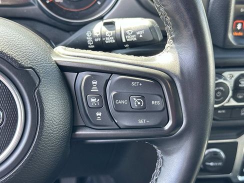 Used 2021 Jeep Wrangler Willys image 21