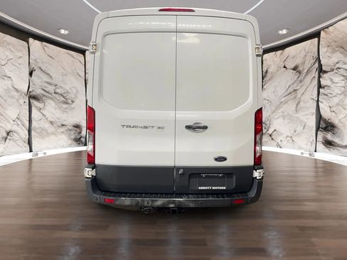 Used 2017 Ford Transit 150 130 Medium Roof RWD image 4