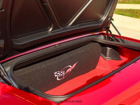 Used 2004 Chevrolet Corvette Convertible w/ Preferred Equipment Group RWD image 57