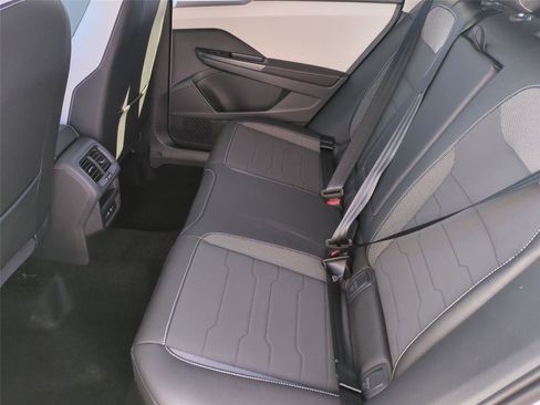 New 2026 Volkswagen Taos SE image 15