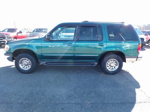 Used 1998 Ford Explorer Limited image 2