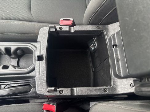 Used 2023 Jeep Gladiator Sport image 31